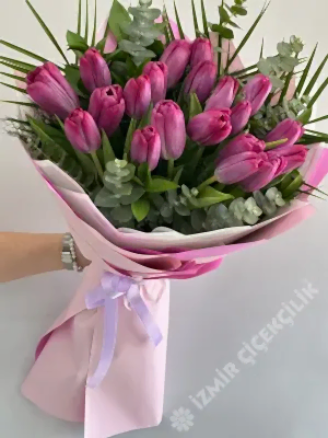 20 Fuşya Lale Buketi